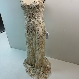 Size M DRESS THE POPULATION NWT